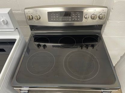 GE 30" Free-Standing Electric Double Oven Convection Range

Model #:JB850SF1SS